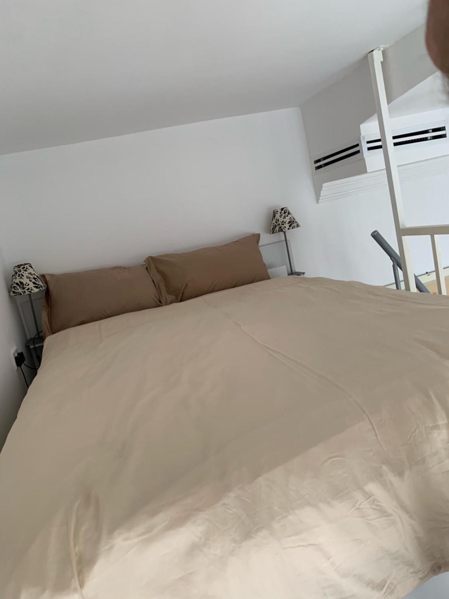 Apartment Silent Cozy And Fully Furnished Dubai